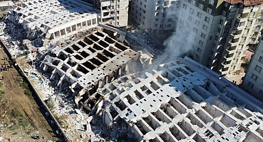 Depremde yıkılan Rönesans Rezidans’ın ortağı, proje müdürü ve şantiye şefi ortada yok !!