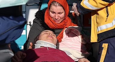 Hatay’da anne ve 6 aylık bebeği depremden 29 saat sonra enkazdan çıkarıldı