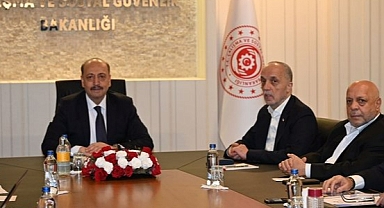TOPLU İŞ SÖZLEŞMESİ En az 13.900 TL! 700 bin kamu işçisi zam haberine kilitlendi!
